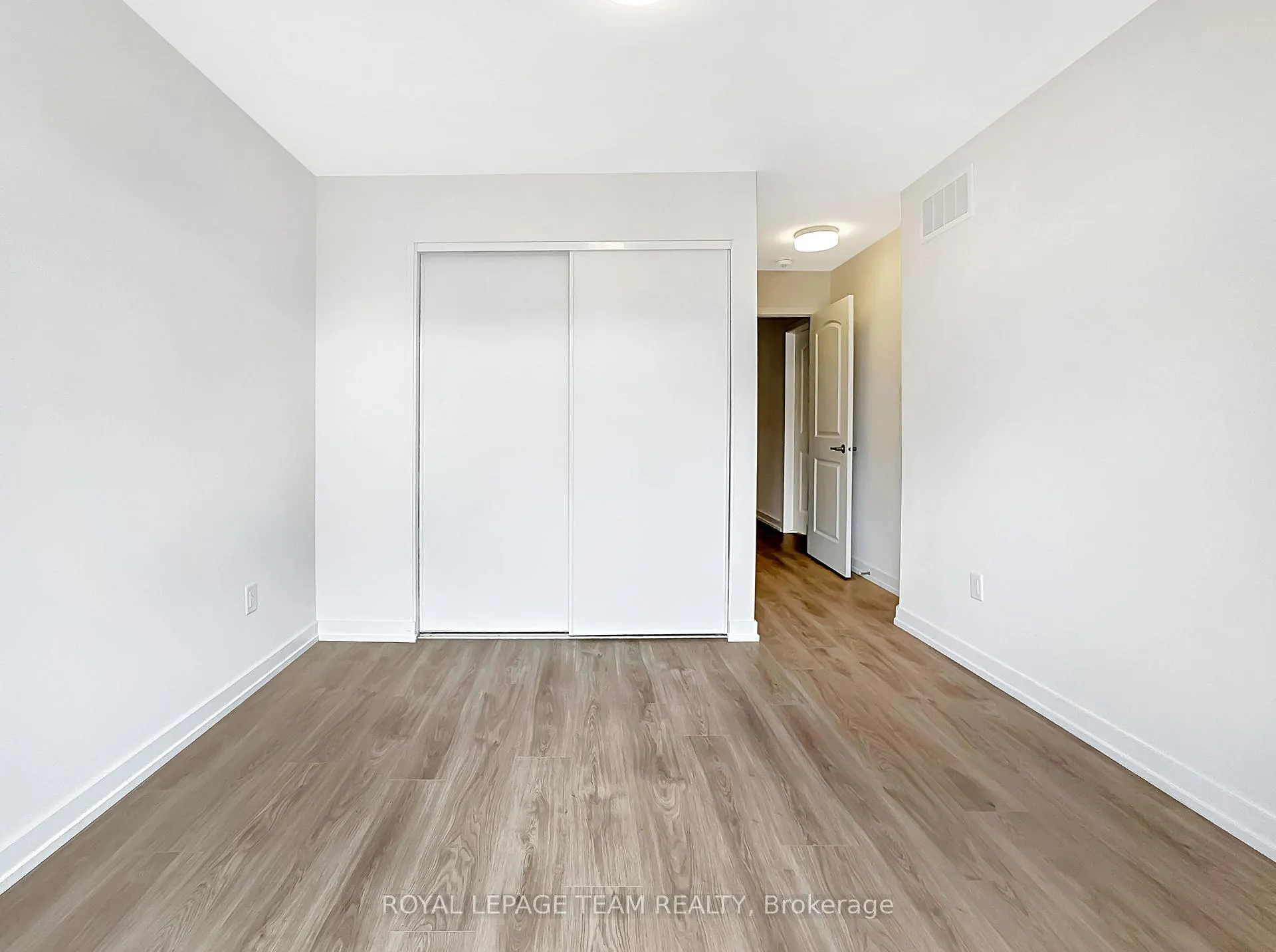 Photo 17 of 505 Celestine Private, Ottawa, Barrhaven - Heritage Park — HOMEH