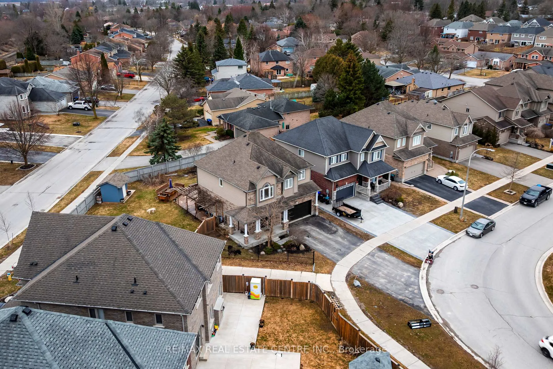 Photo 46 of 51 Burt Avenue, New Tecumseth, Alliston — HOMEH