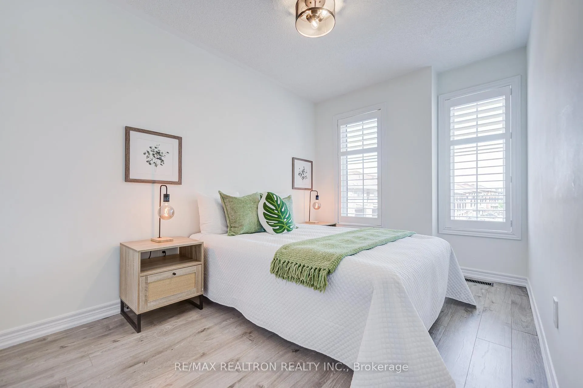 Photo 19 of 34 Battista Perri Drive, Markham, Wismer — HOMEH