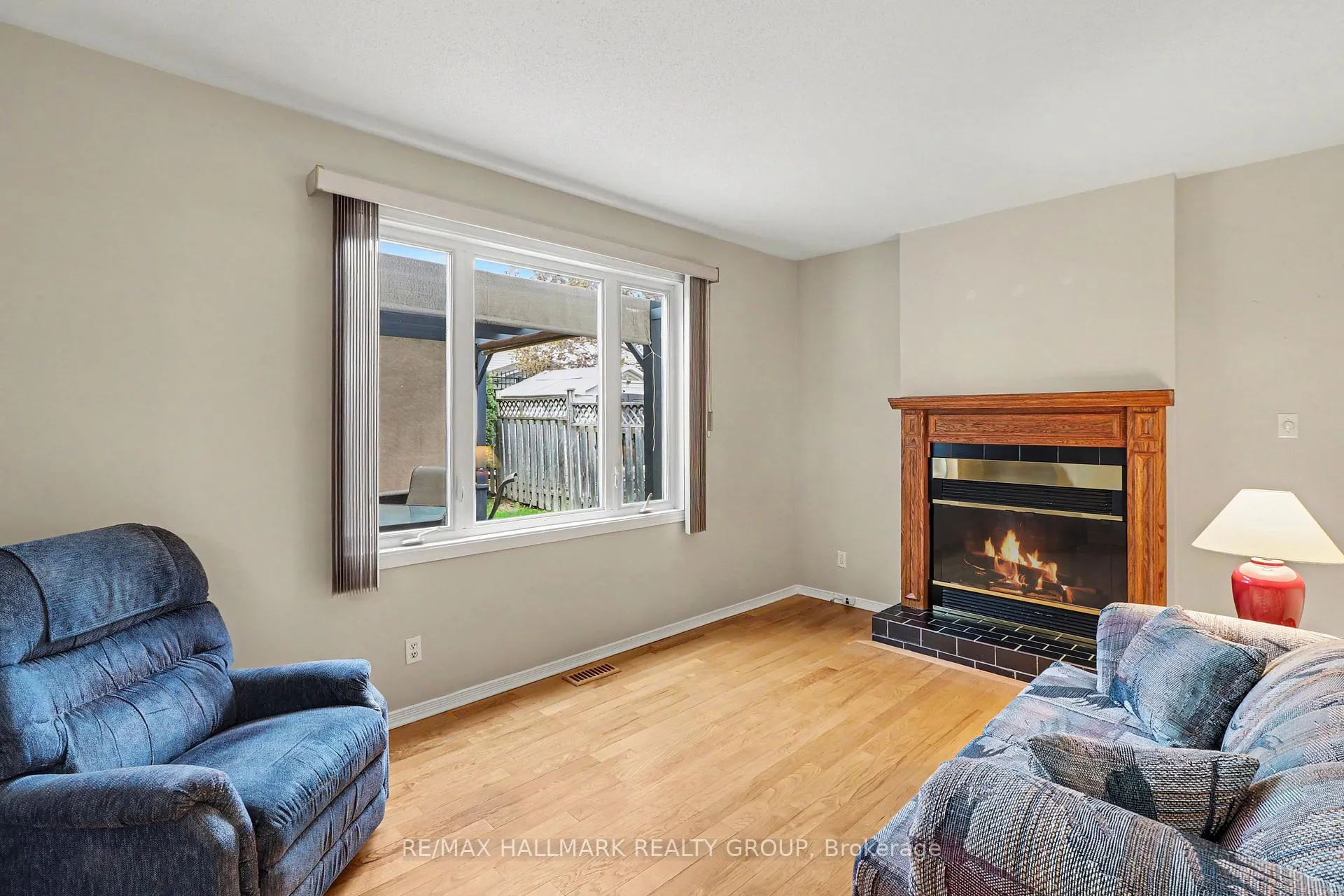 Photo 13 of 712 Morewood Crescent, Ottawa, Fallingbrook/Pineridge — HOMEH