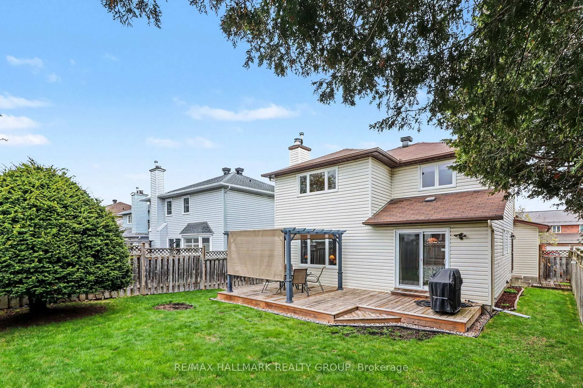 Photo 24 of 712 Morewood Crescent, Ottawa, Fallingbrook/Pineridge — HOMEH