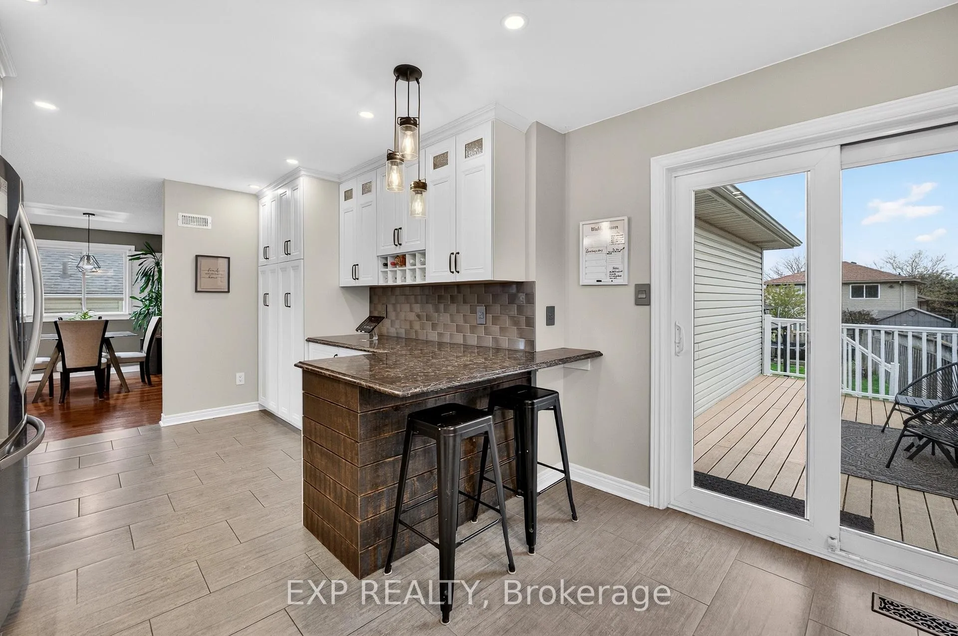Photo 15 of 7789 Ascot Circle, Niagara Falls, Ascot — HOMEH