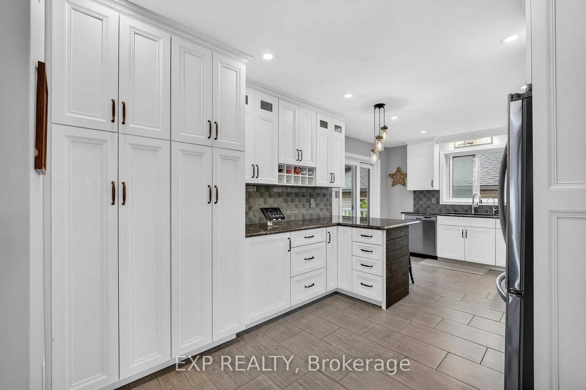 Photo 16 of 7789 Ascot Circle, Niagara Falls, Ascot — HOMEH