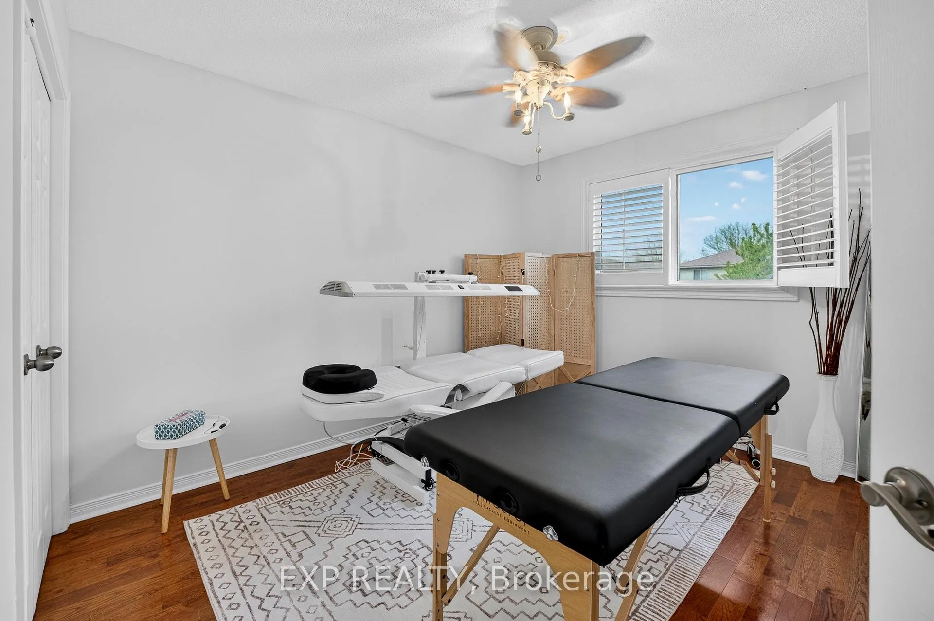 Photo 26 of 7789 Ascot Circle, Niagara Falls, Ascot — HOMEH