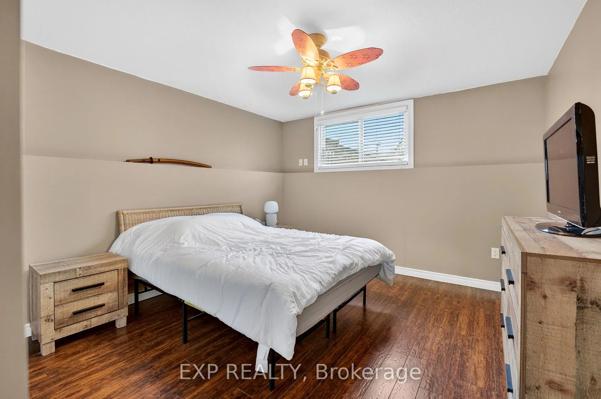 Photo 27 of 7789 Ascot Circle, Niagara Falls, Ascot — HOMEH