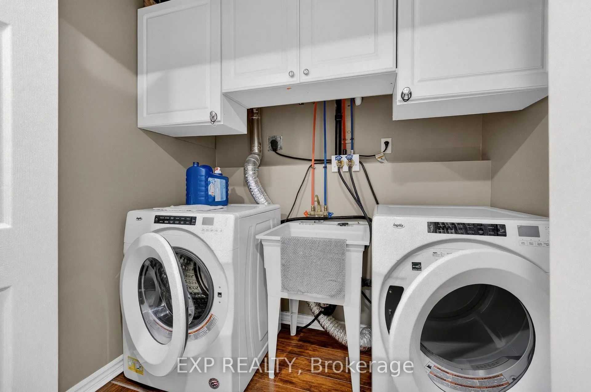 Photo 30 of 7789 Ascot Circle, Niagara Falls, Ascot — HOMEH