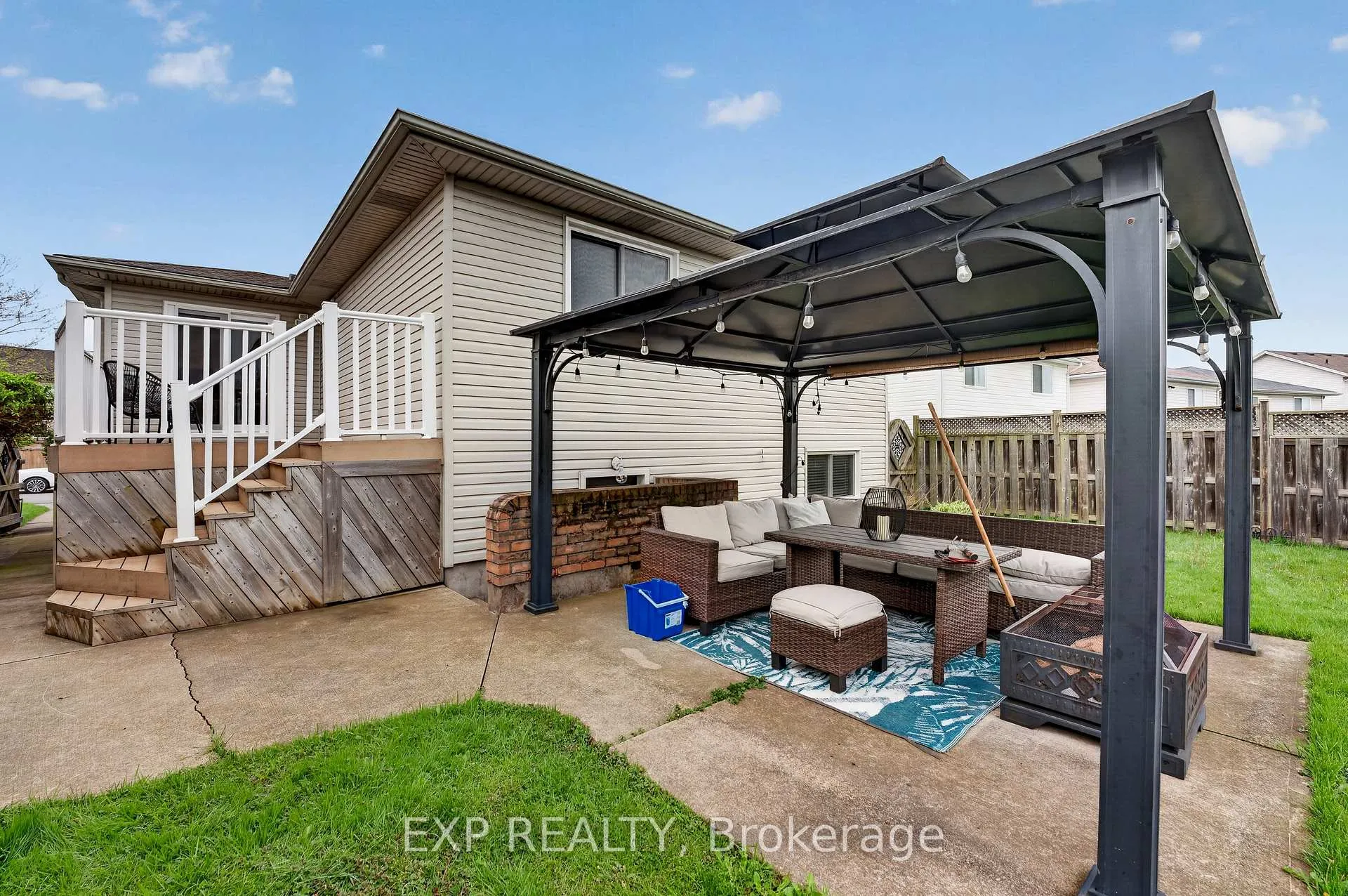 Photo 37 of 7789 Ascot Circle, Niagara Falls, Ascot — HOMEH
