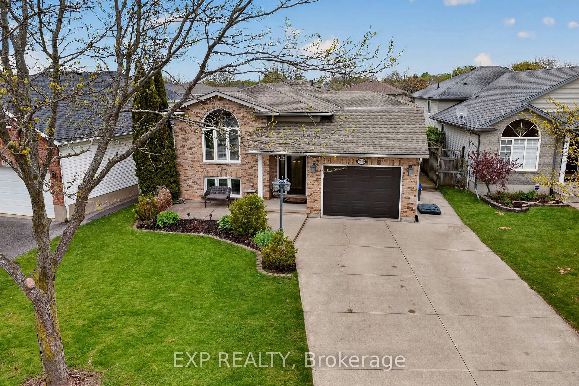 Photo 44 of 7789 Ascot Circle, Niagara Falls, Ascot — HOMEH