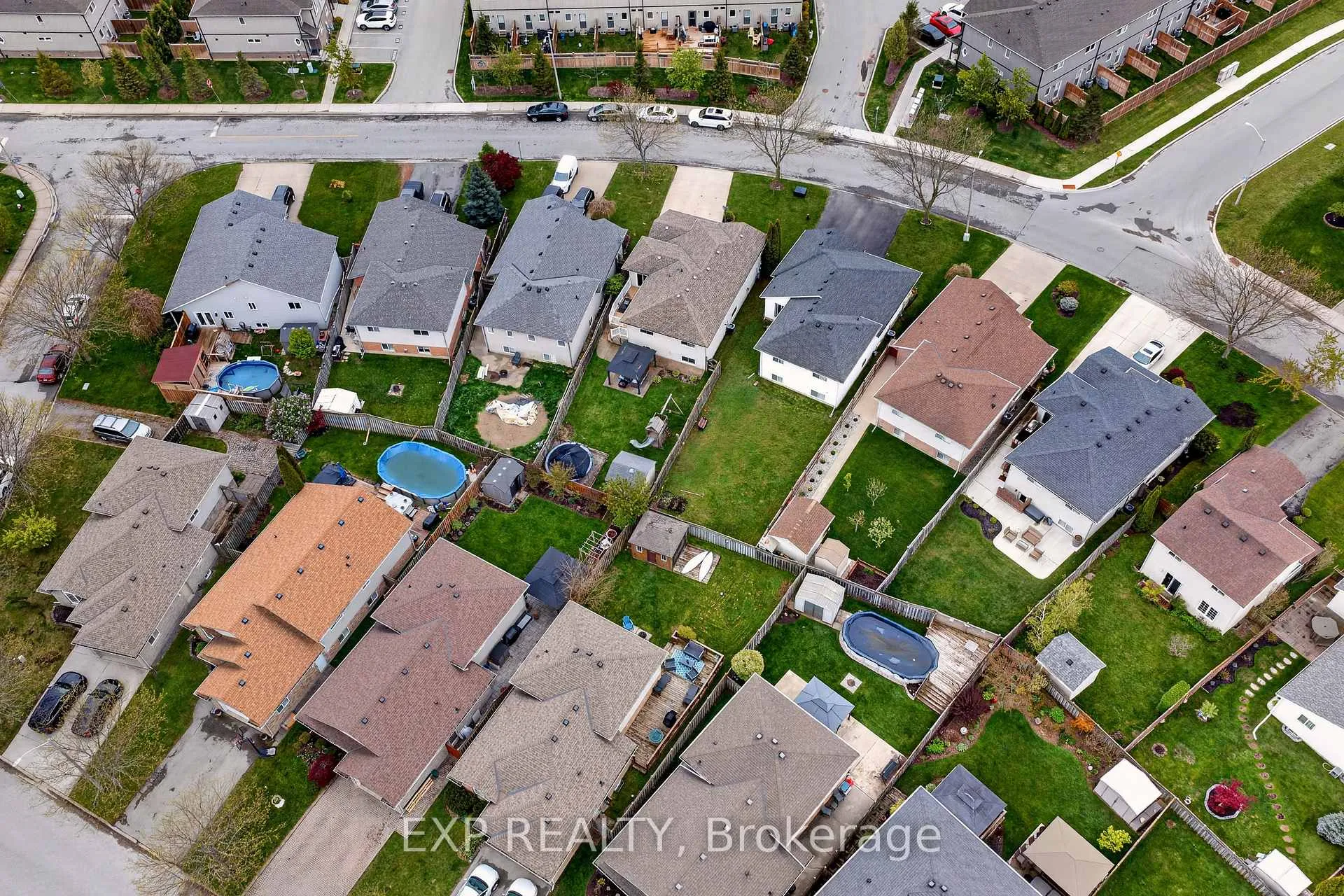 Photo 47 of 7789 Ascot Circle, Niagara Falls, Ascot — HOMEH