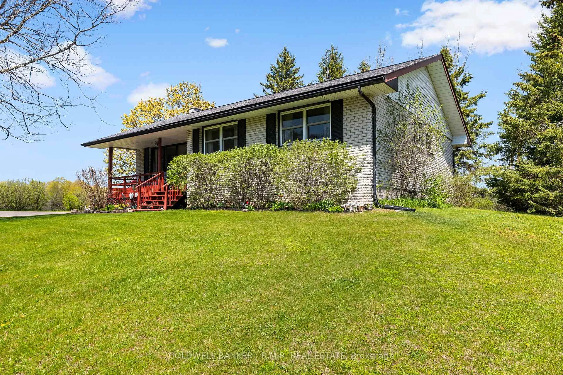 Photo 2 of 454 O'Beirn Road, Uxbridge, Rural Uxbridge — HOMEH