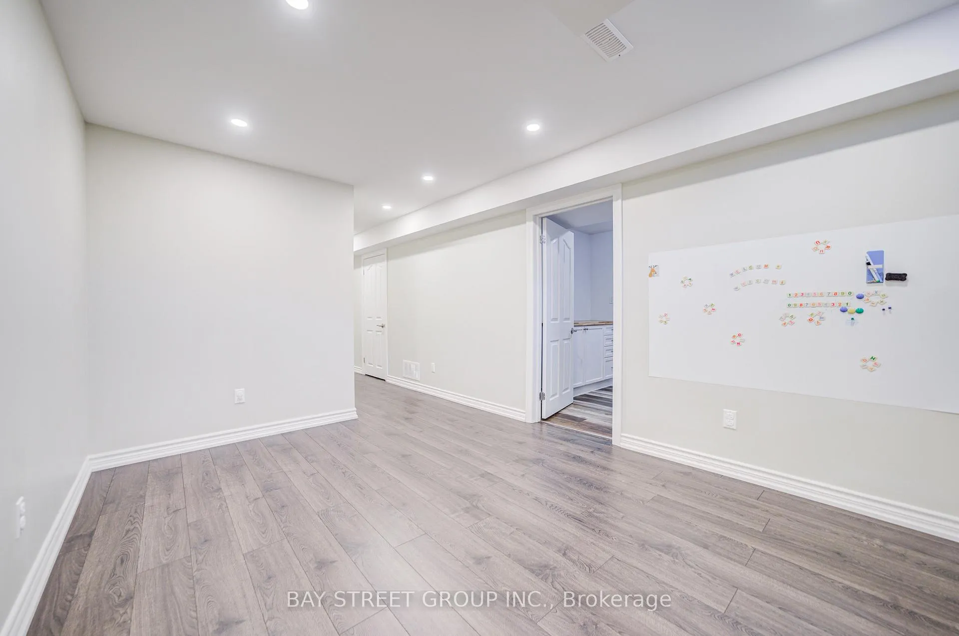 Photo 31 of 714 Castlemore Avenue, Markham, Wismer — HOMEH