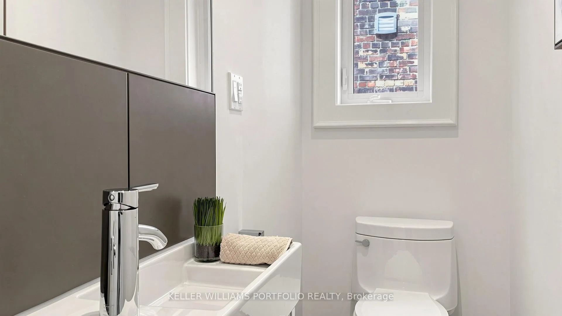 Photo 20 of 122 Bertmount Avenue, Toronto, South Riverdale — HOMEH