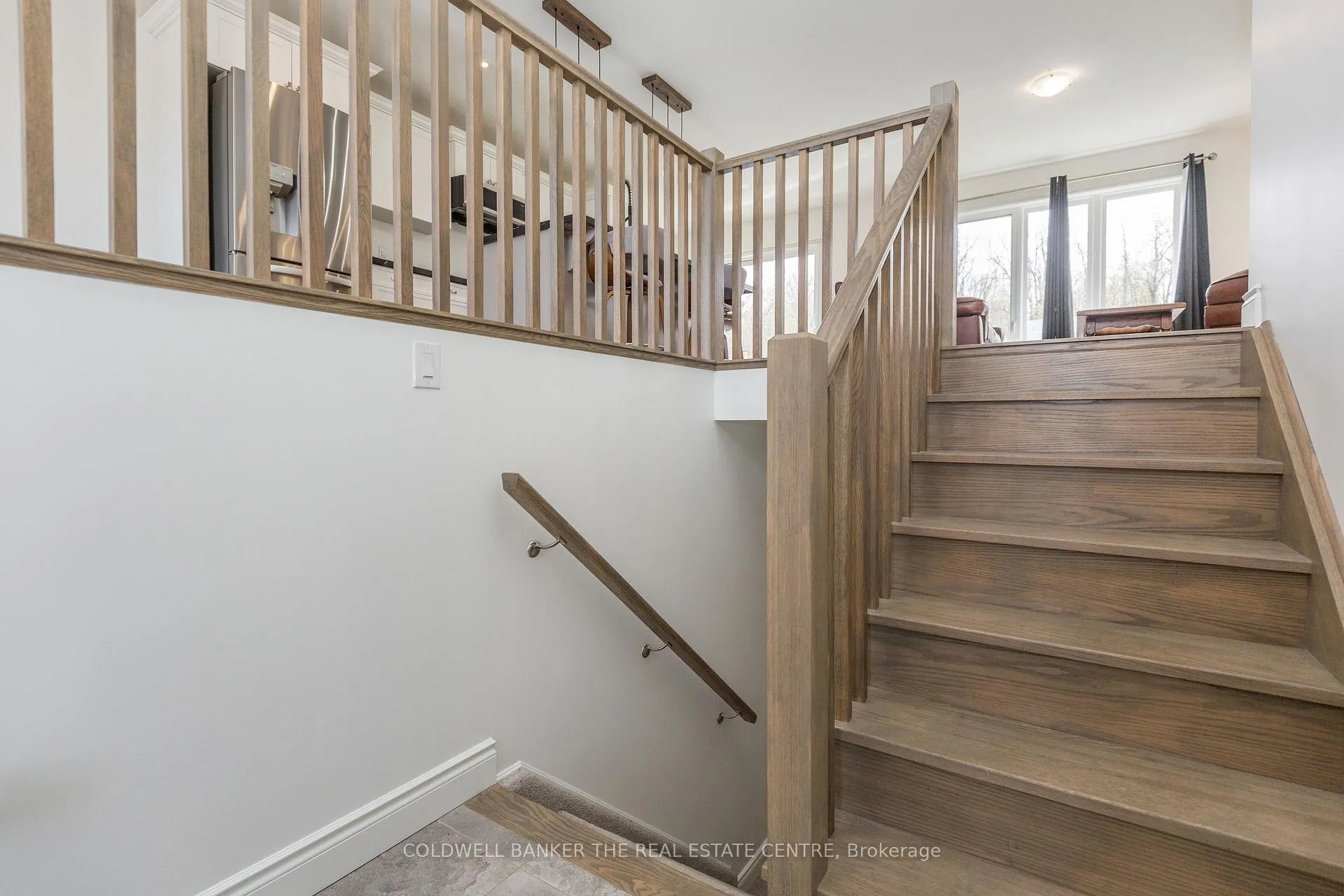 Photo 3 of 41 Hunter Avenue, Tay, Victoria Harbour — HOMEH