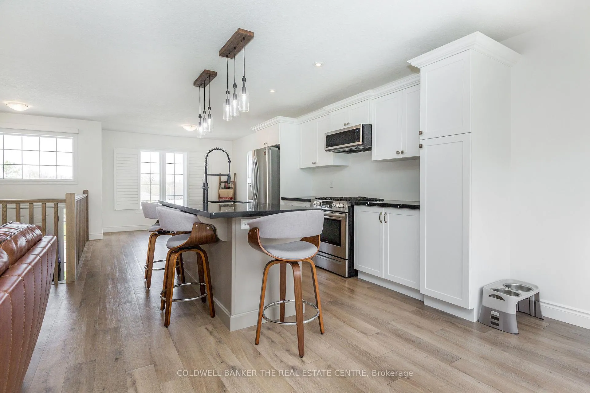 Photo 8 of 41 Hunter Avenue, Tay, Victoria Harbour — HOMEH