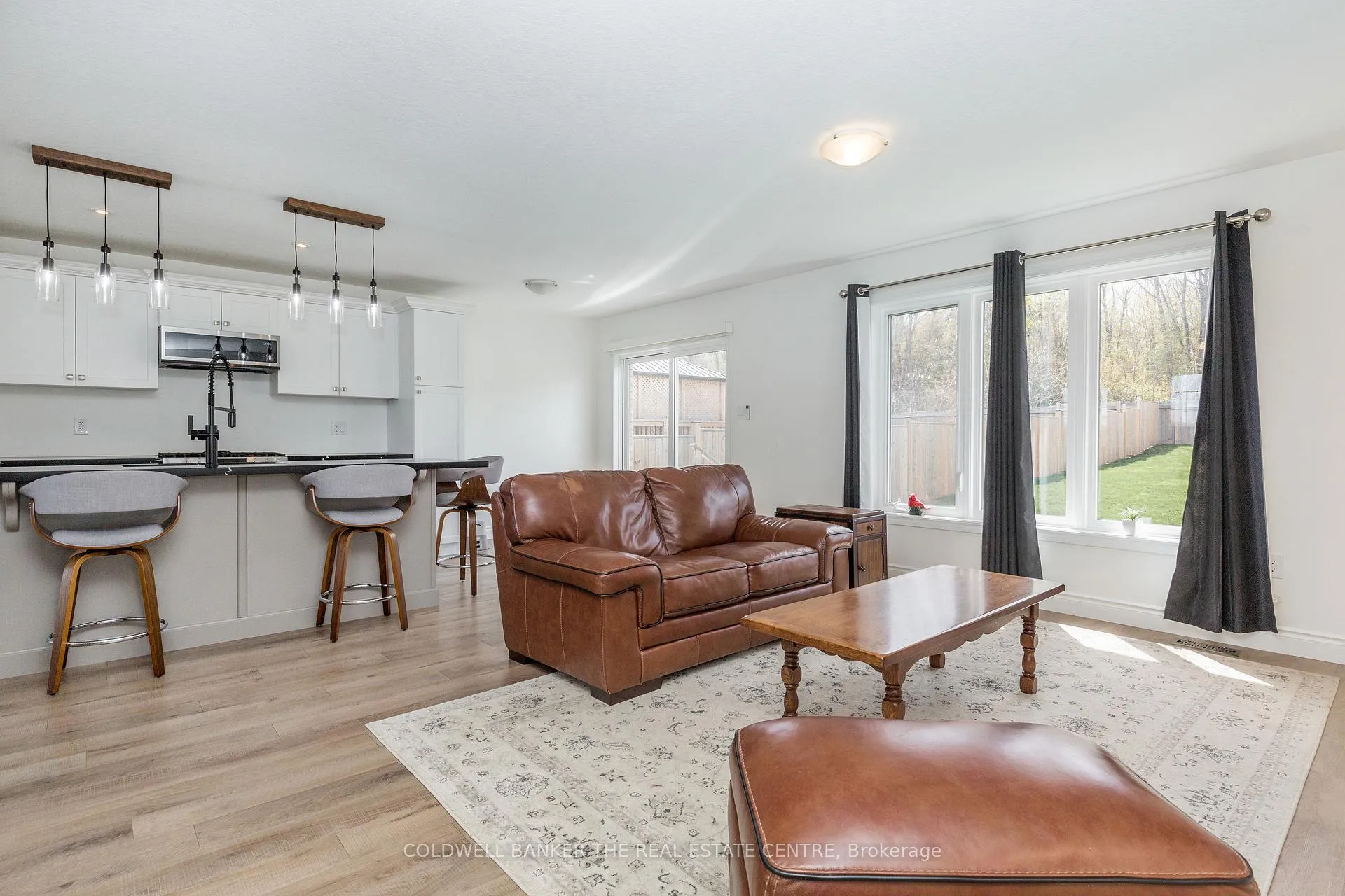 Photo 11 of 41 Hunter Avenue, Tay, Victoria Harbour — HOMEH