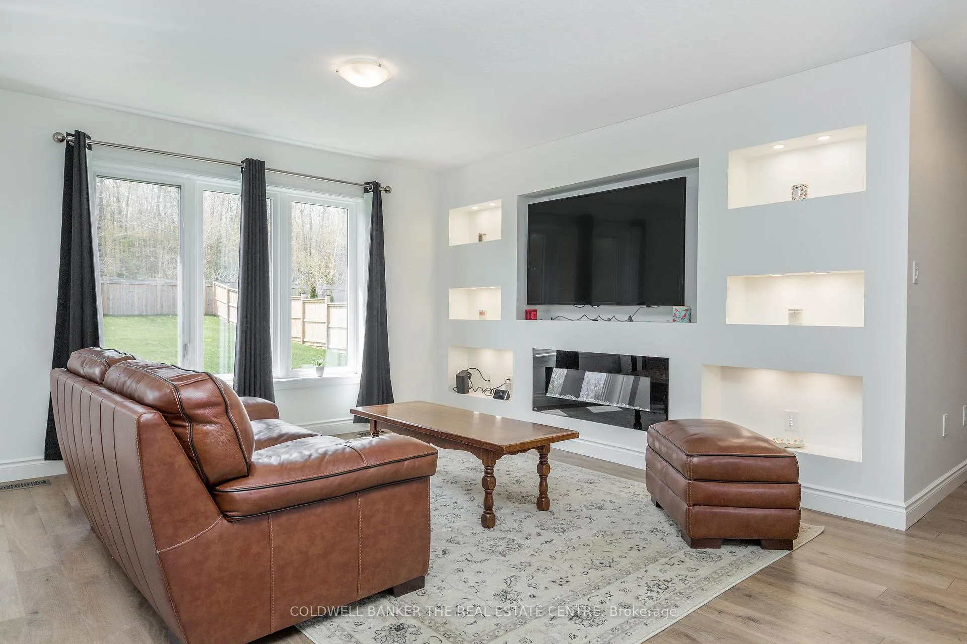 Photo 12 of 41 Hunter Avenue, Tay, Victoria Harbour — HOMEH