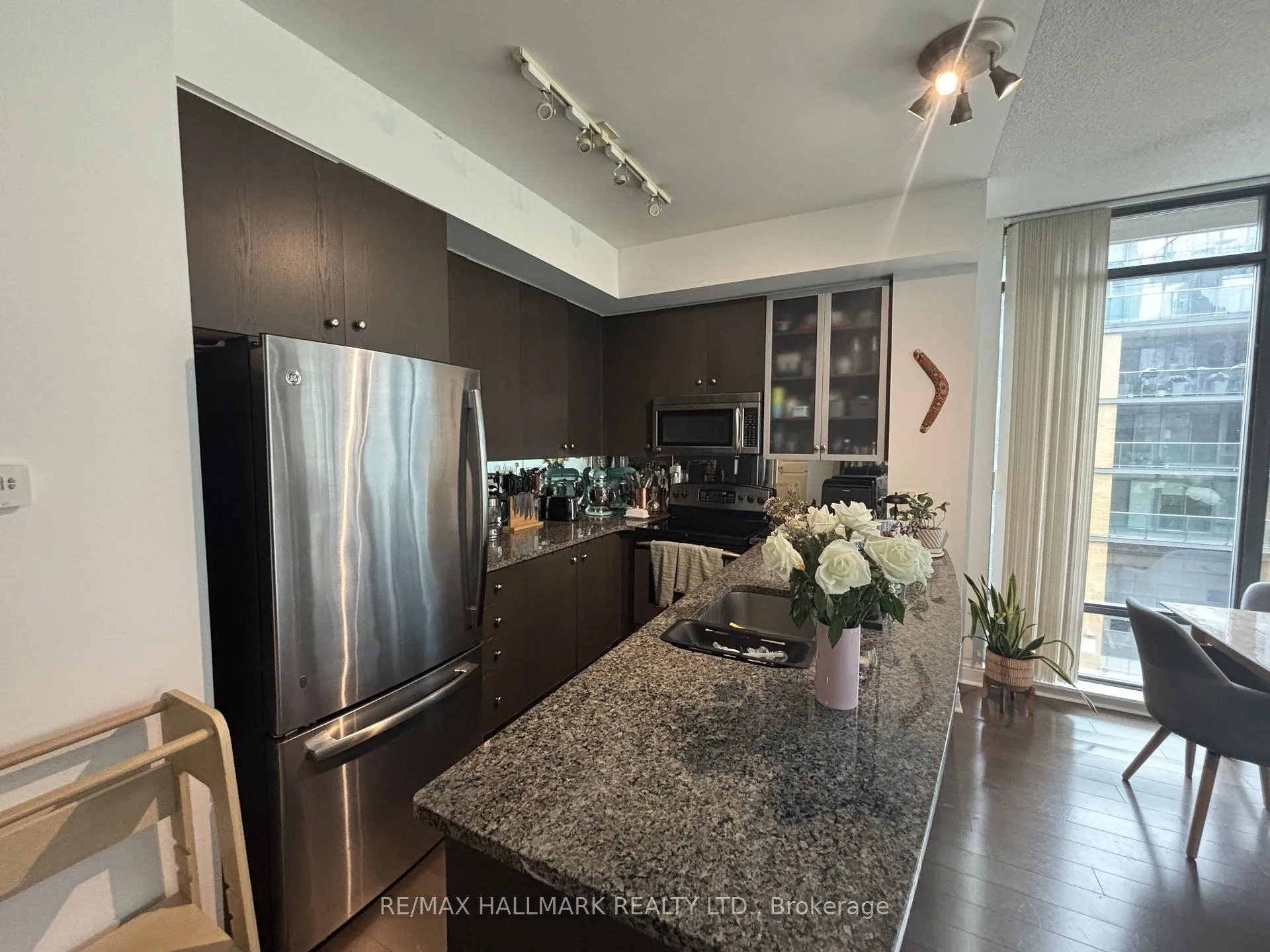 Front of Unit 402, 21 Scollard Street