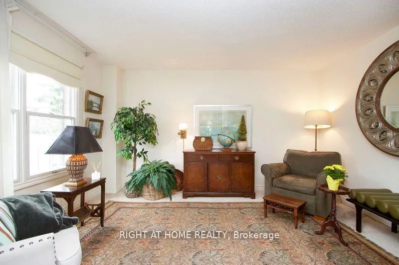Photo 8 of 3 Hampstead Gate E, Clarington, Courtice — HOMEH