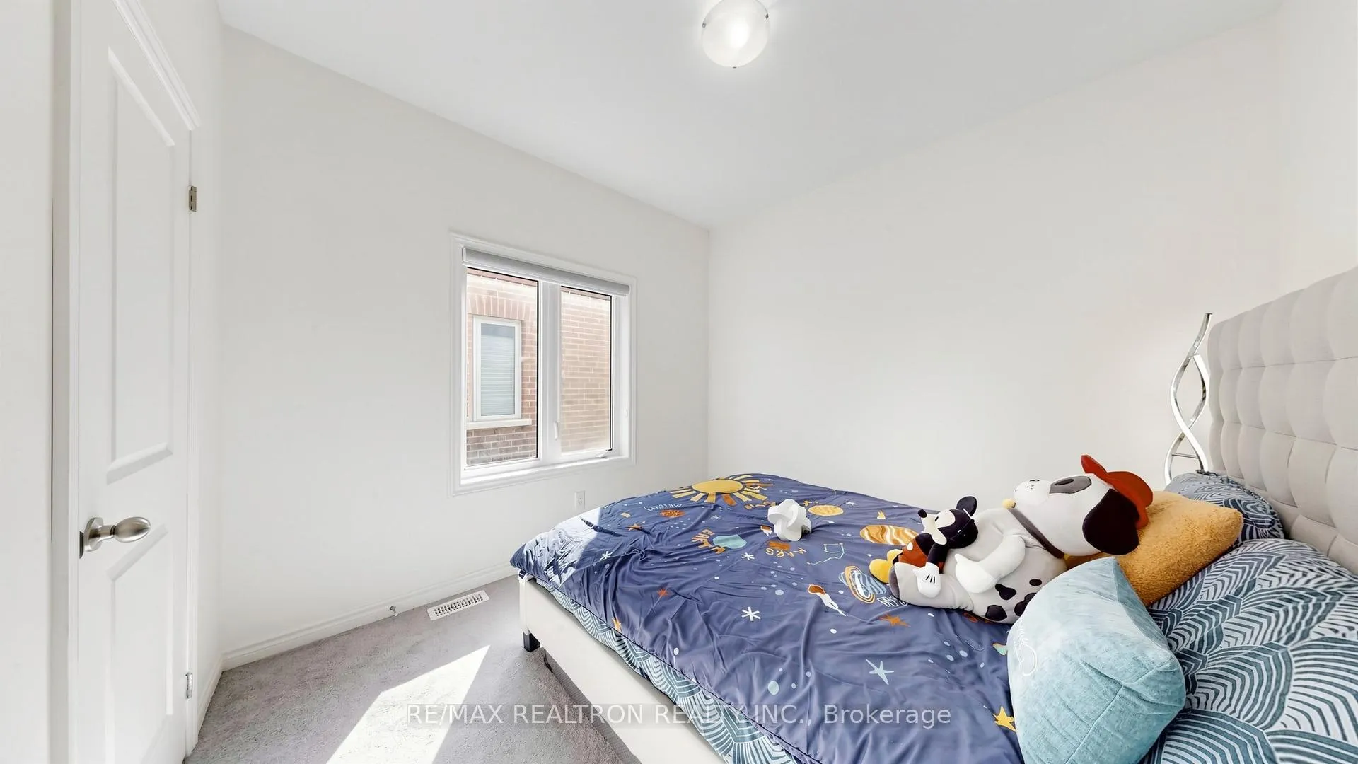 Photo 25 of 10 Hinkson Street, Whitby, Rural Whitby — HOMEH