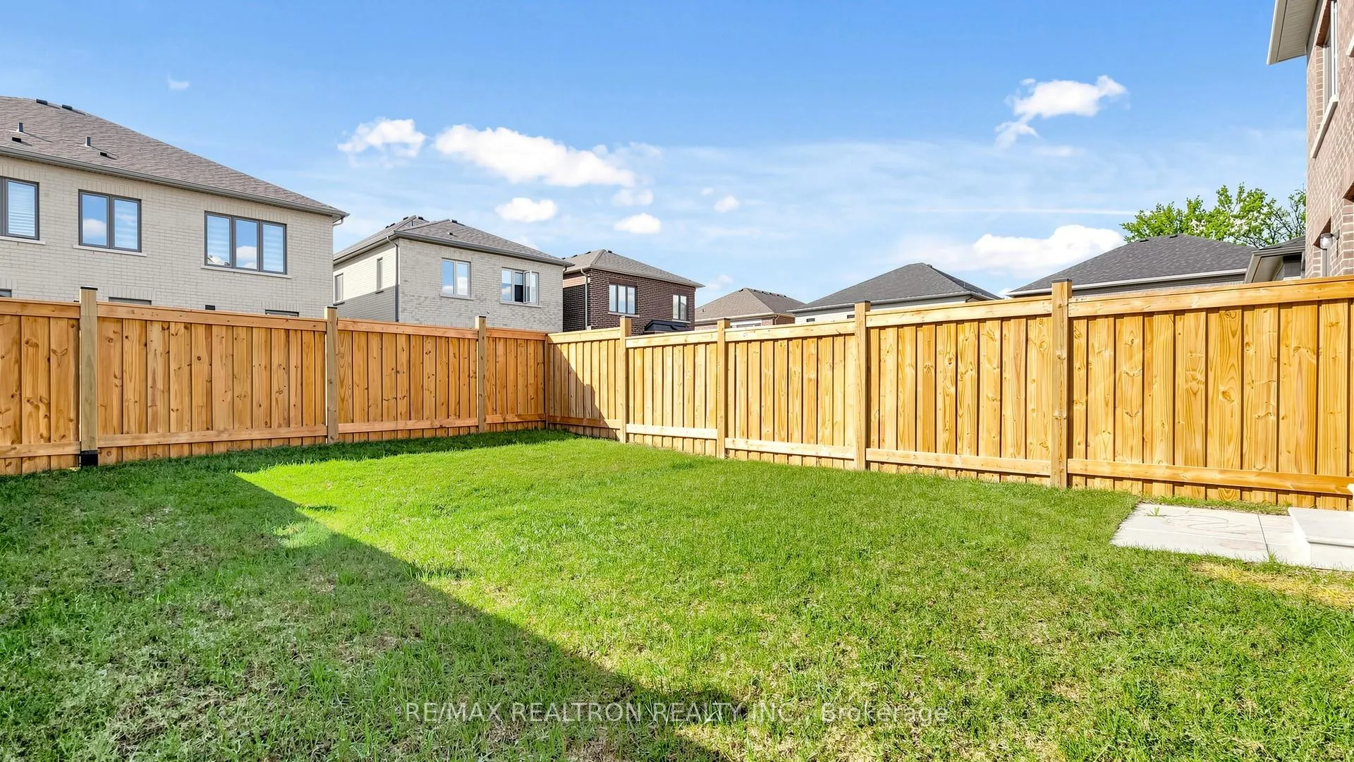 Photo 32 of 10 Hinkson Street, Whitby, Rural Whitby — HOMEH