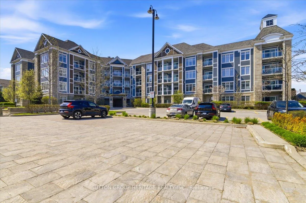 Photo 4 of Unit 201, 660 Gordon Street SE, Whitby, Port Whitby — HOMEH