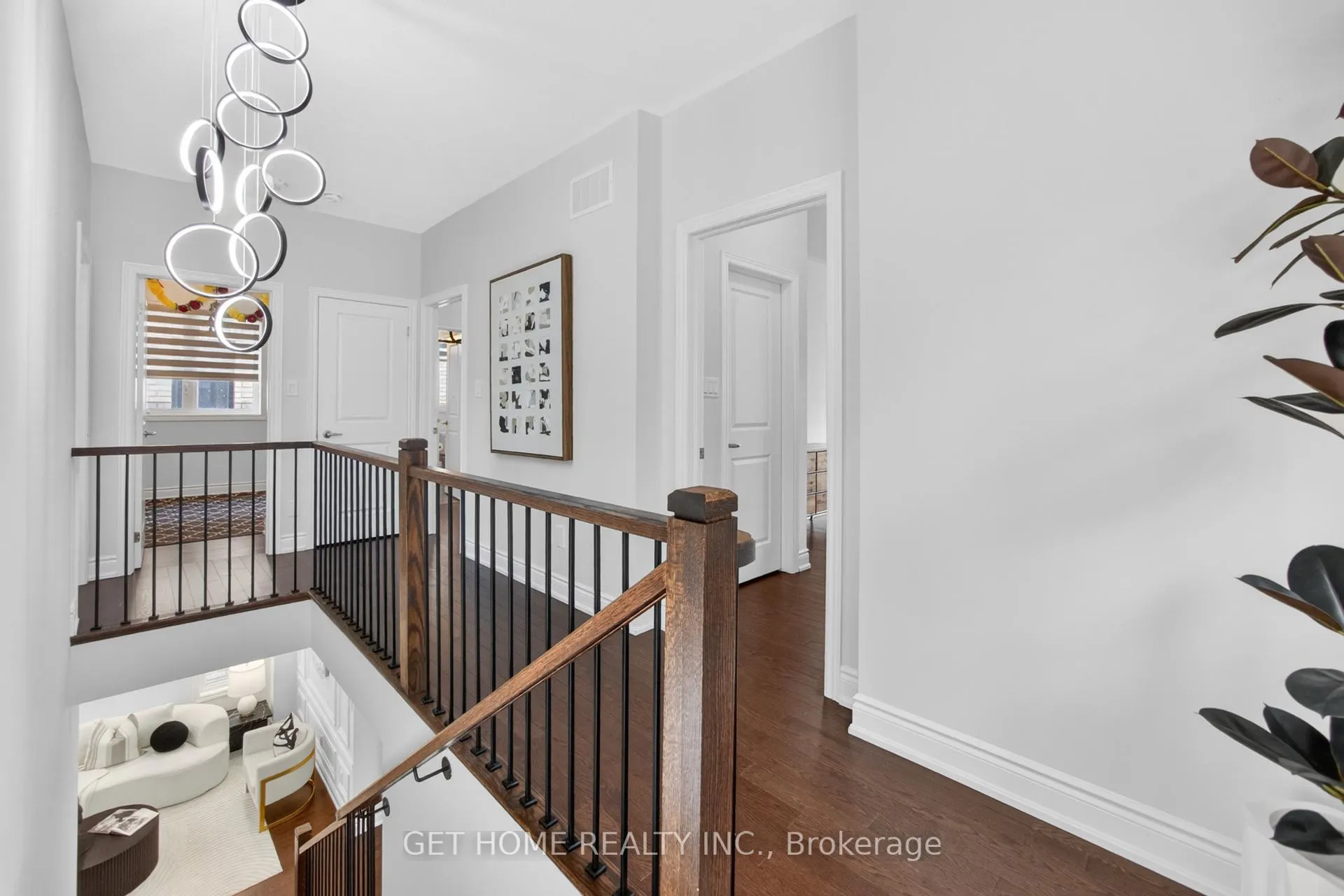 Photo 18 of 30 Lowell Crescent, Brampton, Credit Valley — HOMEH