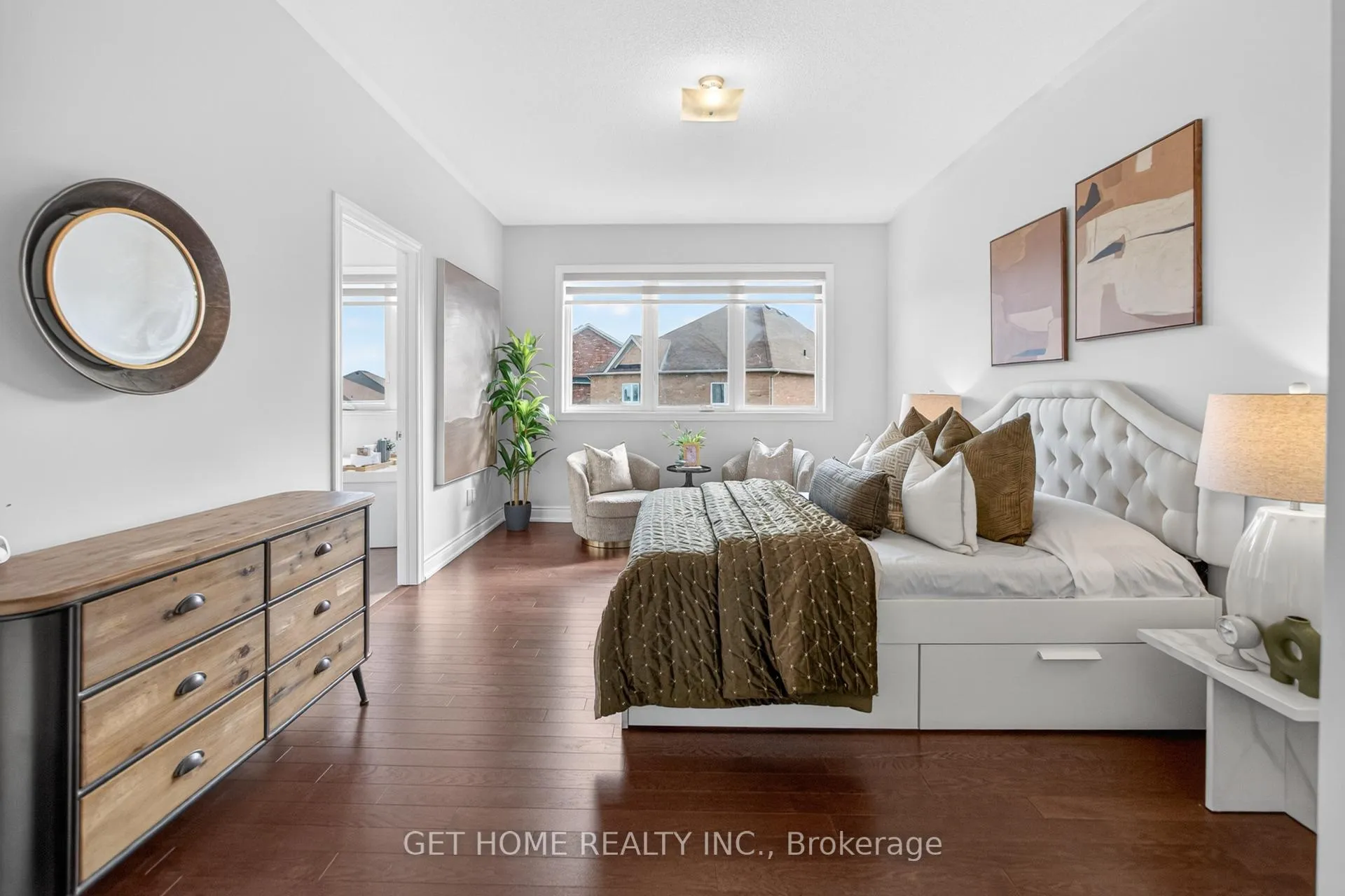 Photo 19 of 30 Lowell Crescent, Brampton, Credit Valley — HOMEH