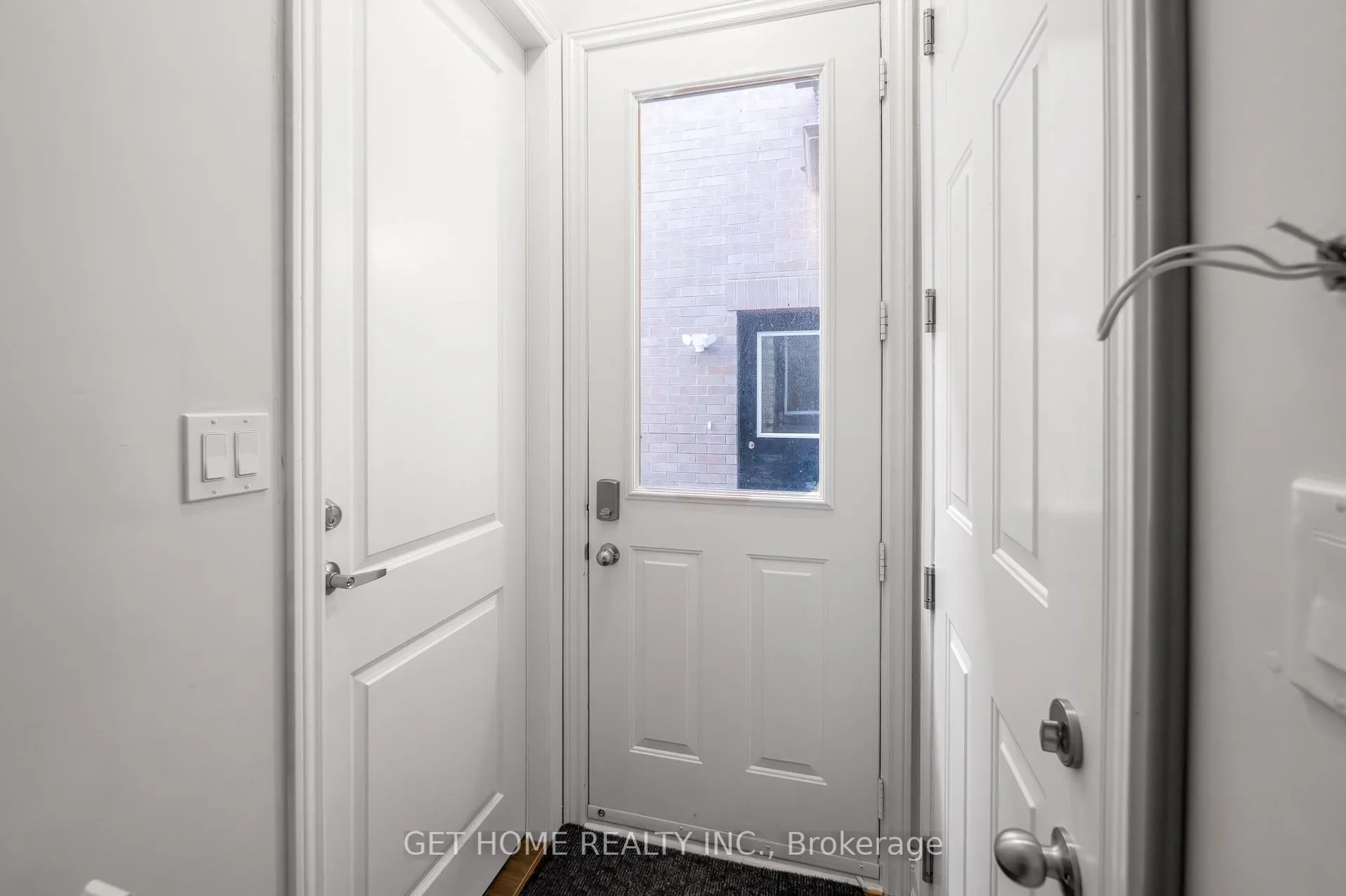 Photo 30 of 30 Lowell Crescent, Brampton, Credit Valley — HOMEH