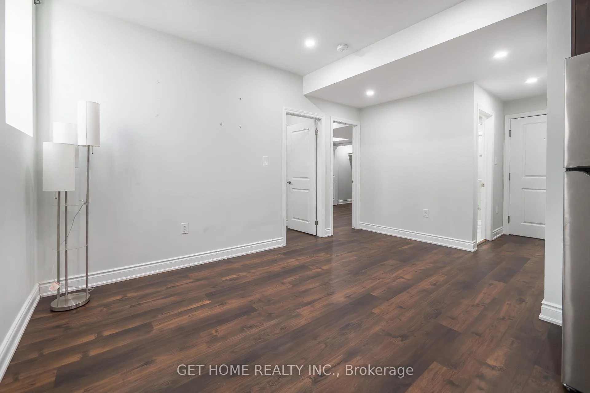 Photo 38 of 30 Lowell Crescent, Brampton, Credit Valley — HOMEH