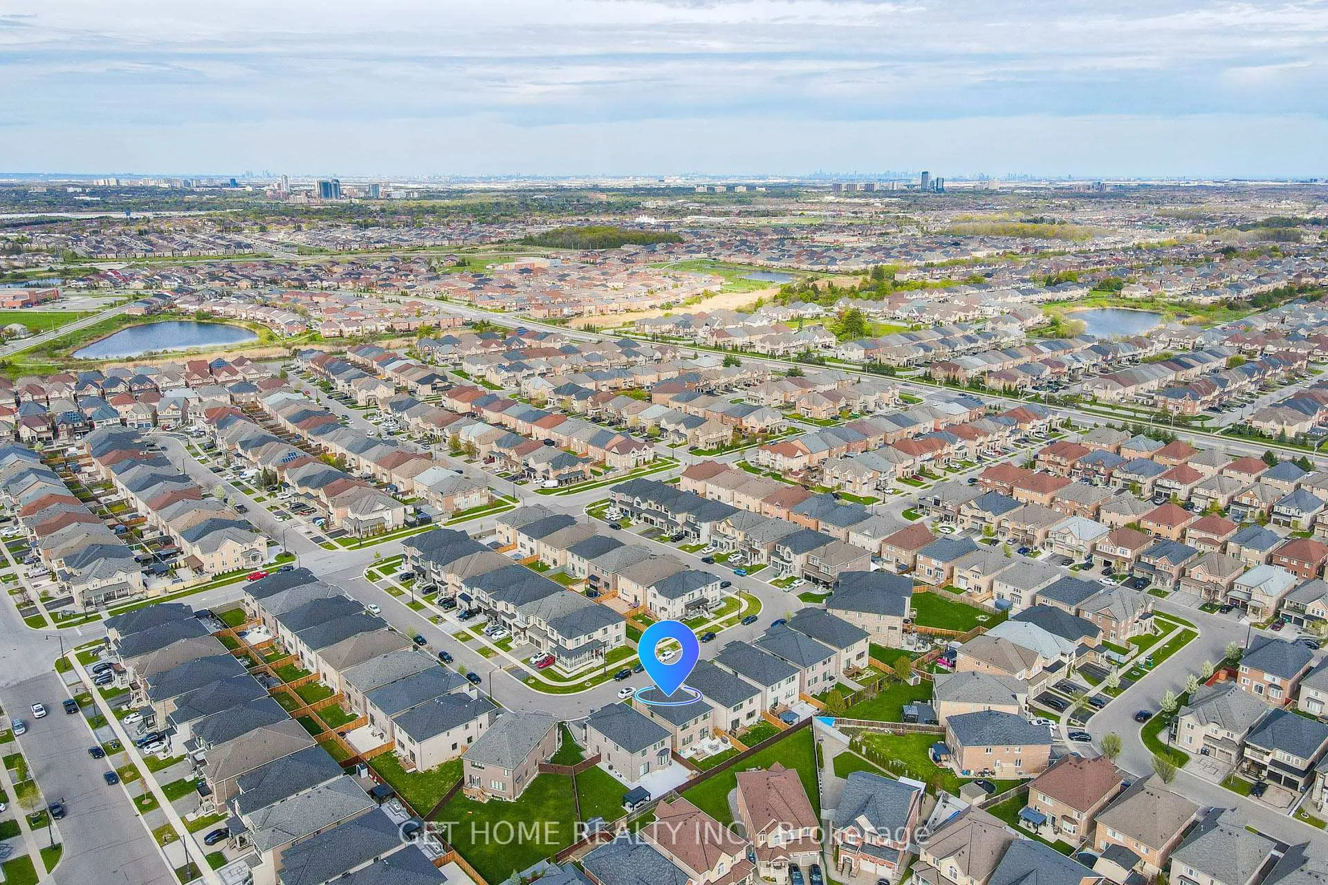 Photo 44 of 30 Lowell Crescent, Brampton, Credit Valley — HOMEH