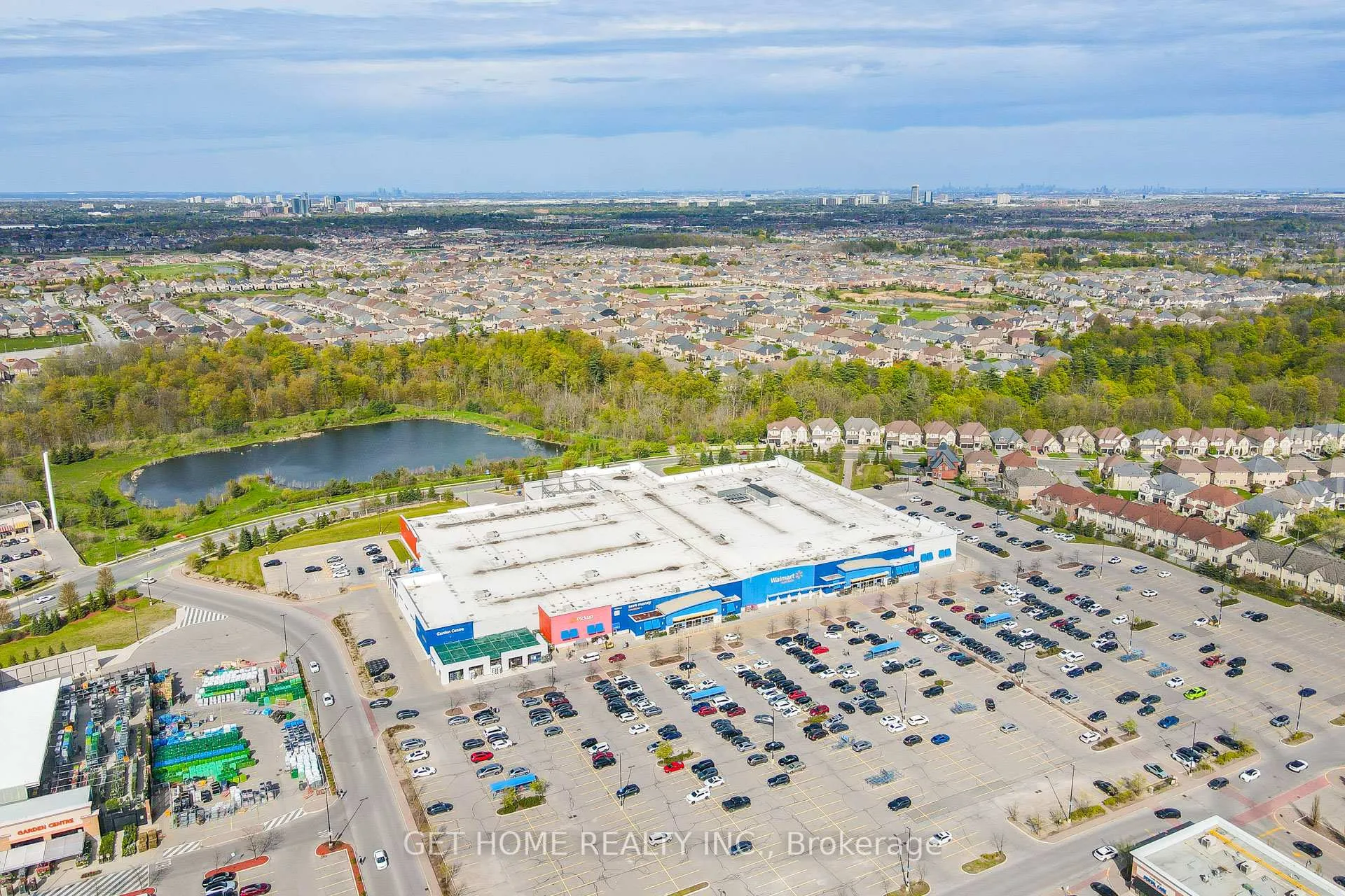 Photo 48 of 30 Lowell Crescent, Brampton, Credit Valley — HOMEH
