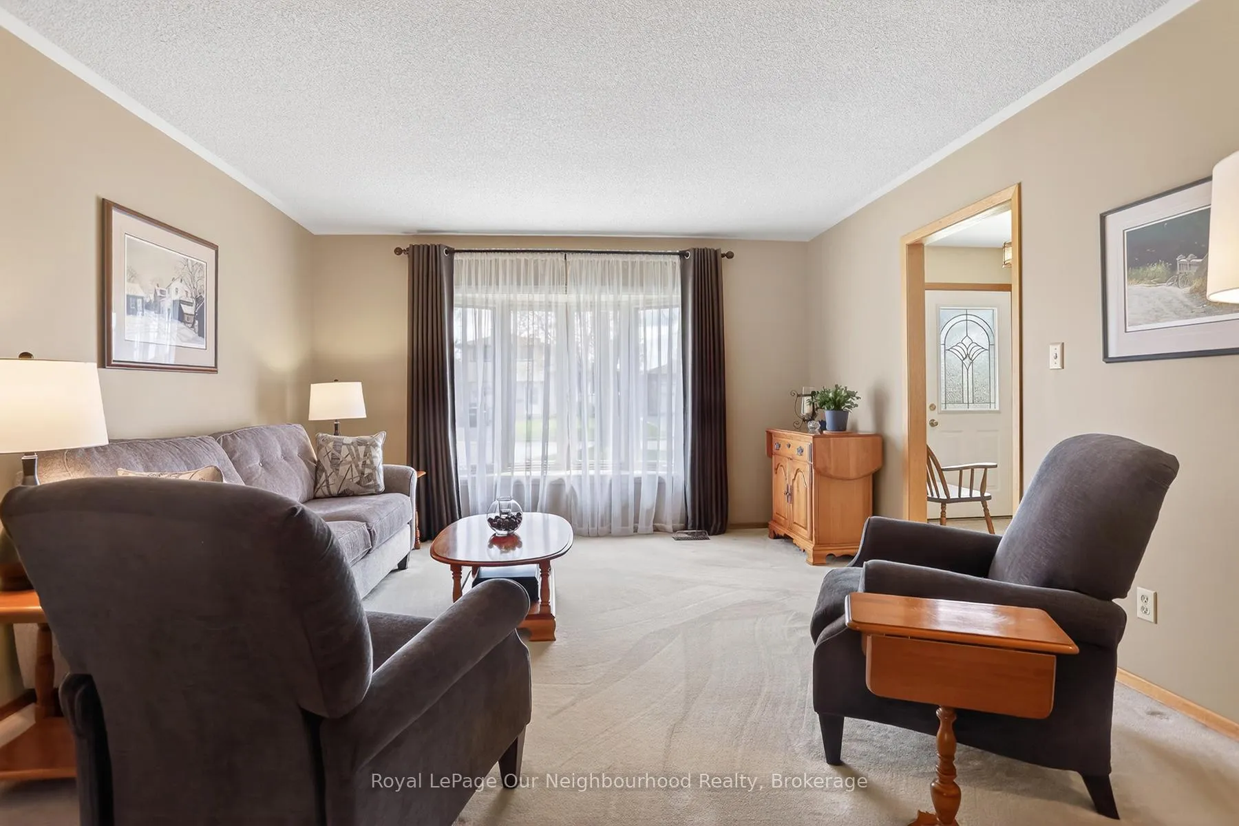 Photo 20 of 34 Brant Court, Oshawa, Samac — HOMEH