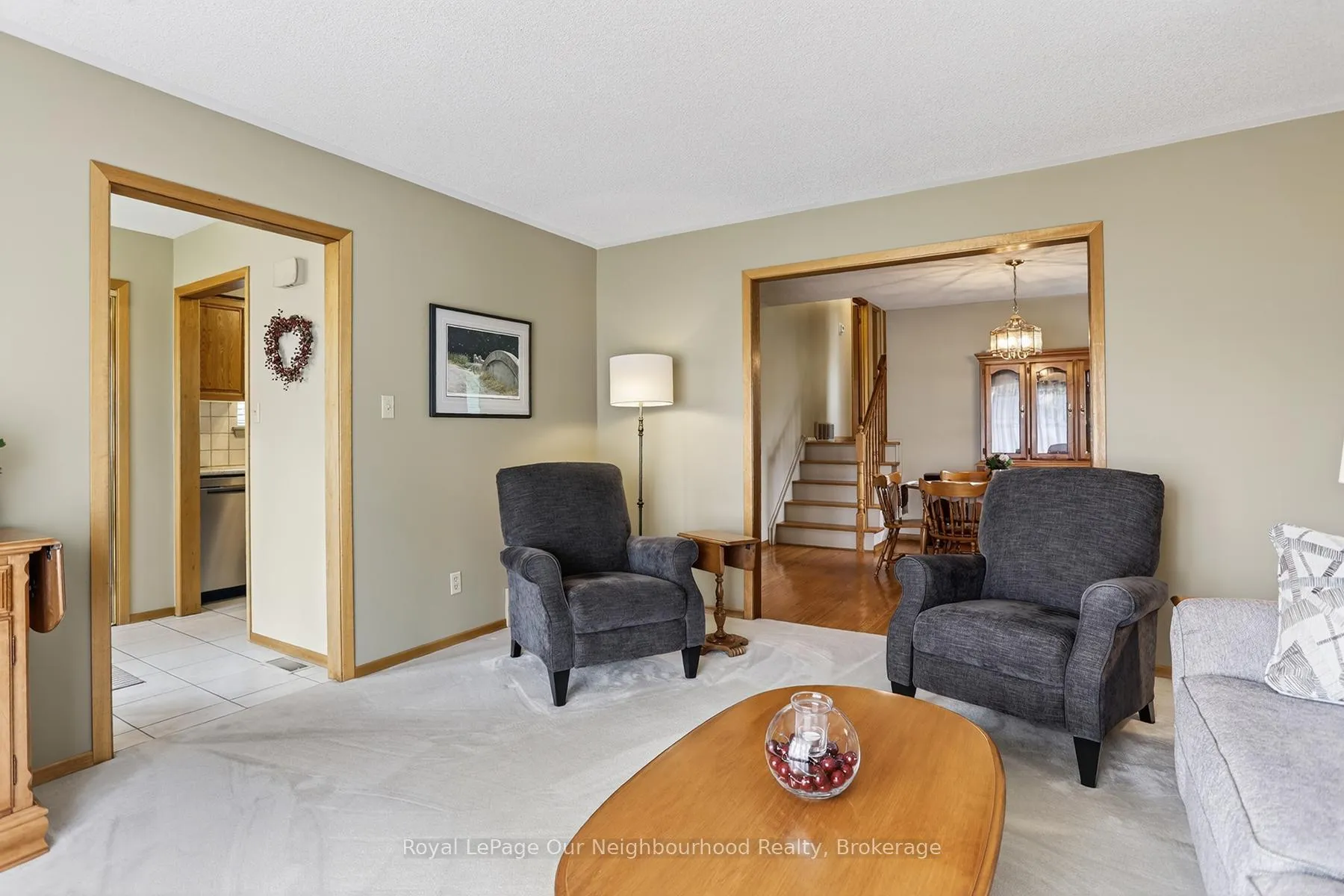 Photo 22 of 34 Brant Court, Oshawa, Samac — HOMEH