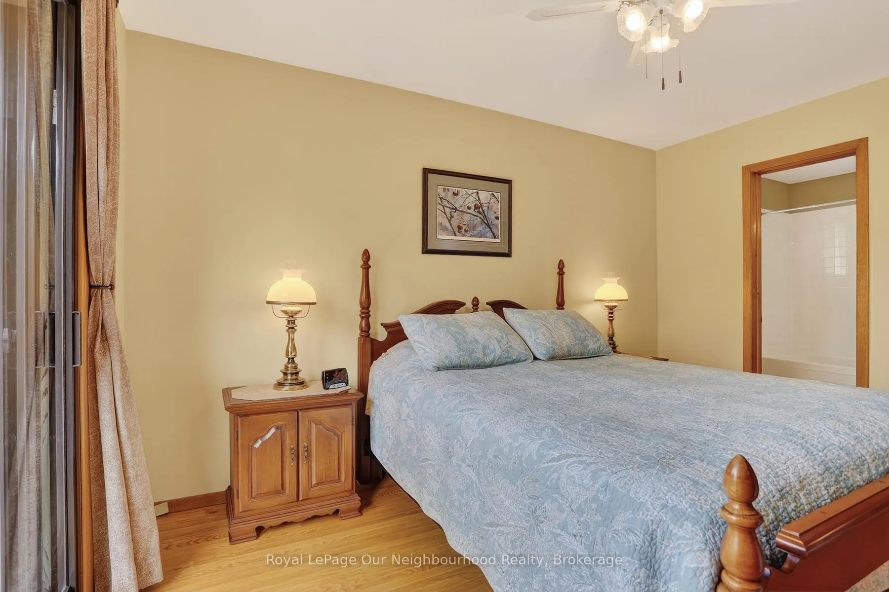 Photo 28 of 34 Brant Court, Oshawa, Samac — HOMEH