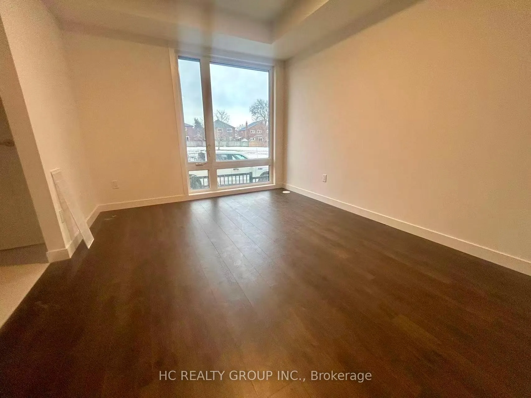 Photo 4 of Unit 518, 30 Markdale Lane, Markham, Middlefield — HOMEH