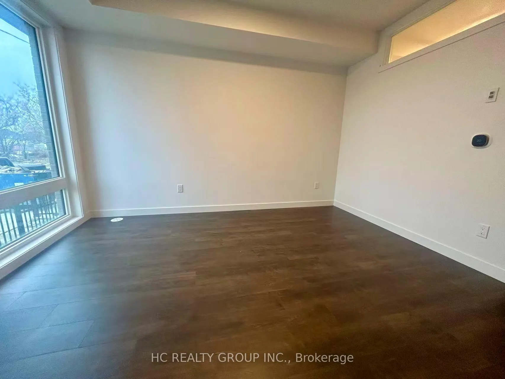Photo 5 of Unit 518, 30 Markdale Lane, Markham, Middlefield — HOMEH