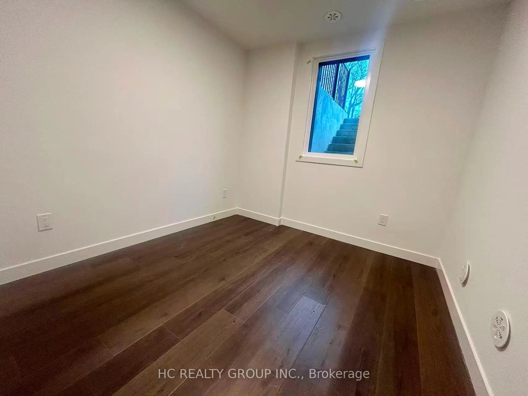 Photo 10 of Unit 518, 30 Markdale Lane, Markham, Middlefield — HOMEH