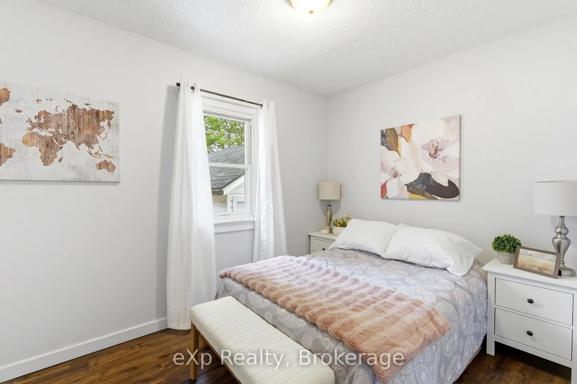 Photo 17 of 52 Avondale Avenue, Stratford — HOMEH