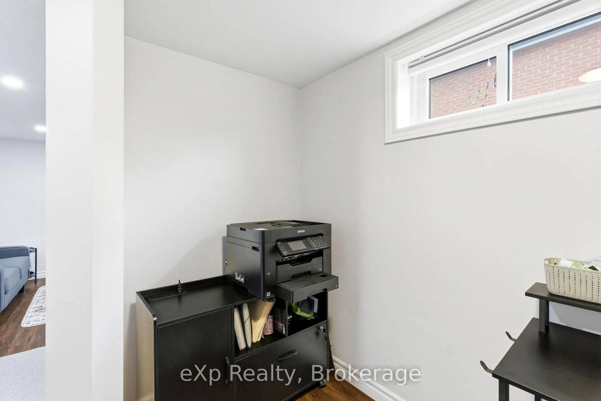 Photo 28 of 52 Avondale Avenue, Stratford — HOMEH