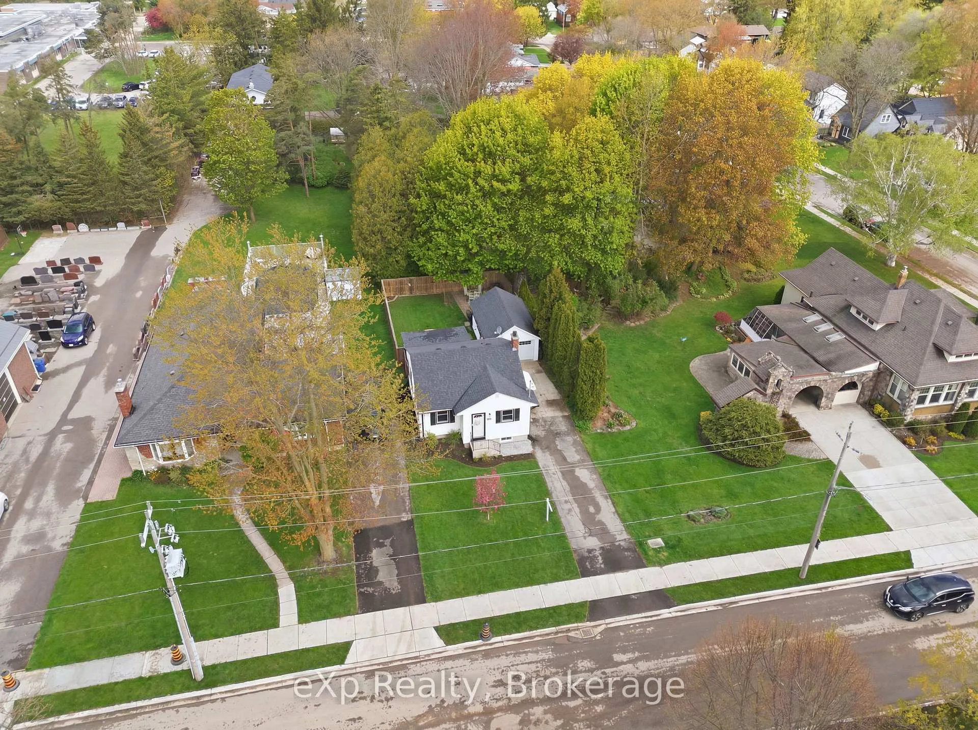 Photo 47 of 52 Avondale Avenue, Stratford — HOMEH