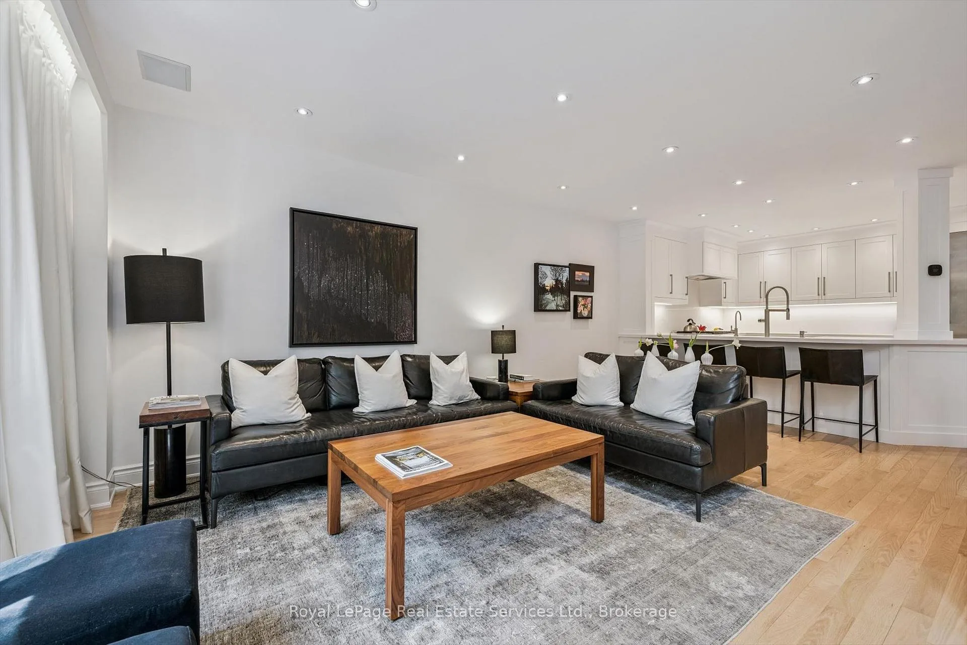 Photo 9 of Unit 32, 2250 Rockingham Drive, Oakville, Joshua Creek — HOMEH