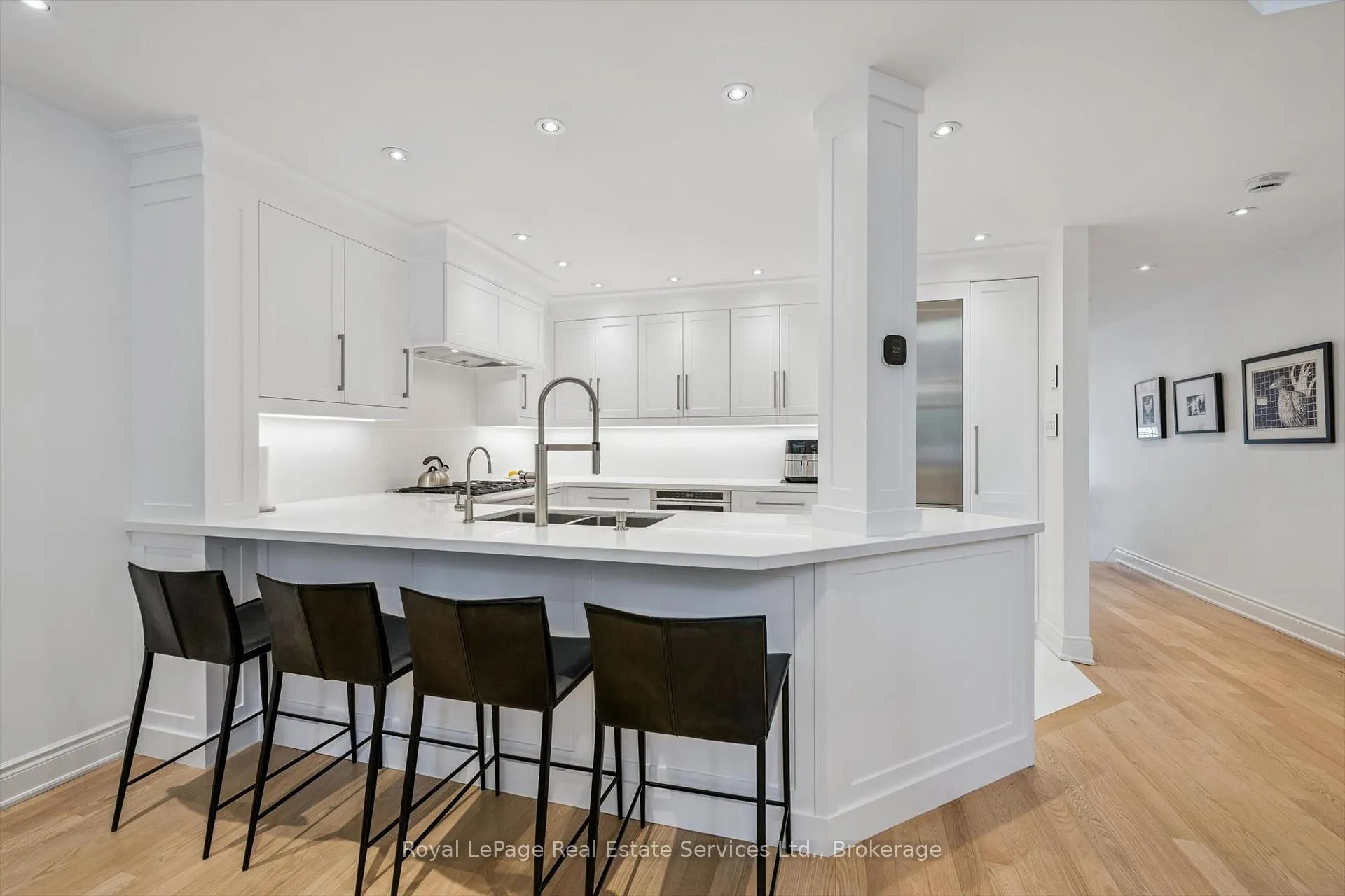 Photo 11 of Unit 32, 2250 Rockingham Drive, Oakville, Joshua Creek — HOMEH