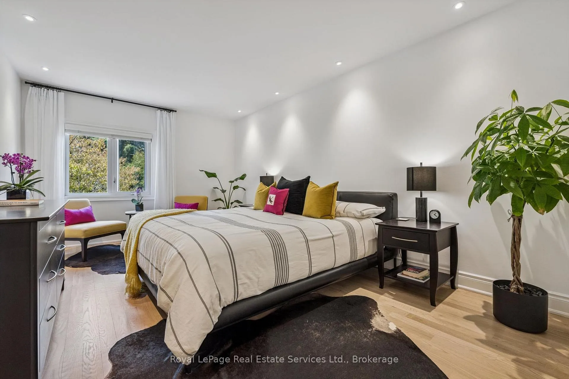 Photo 16 of Unit 32, 2250 Rockingham Drive, Oakville, Joshua Creek — HOMEH