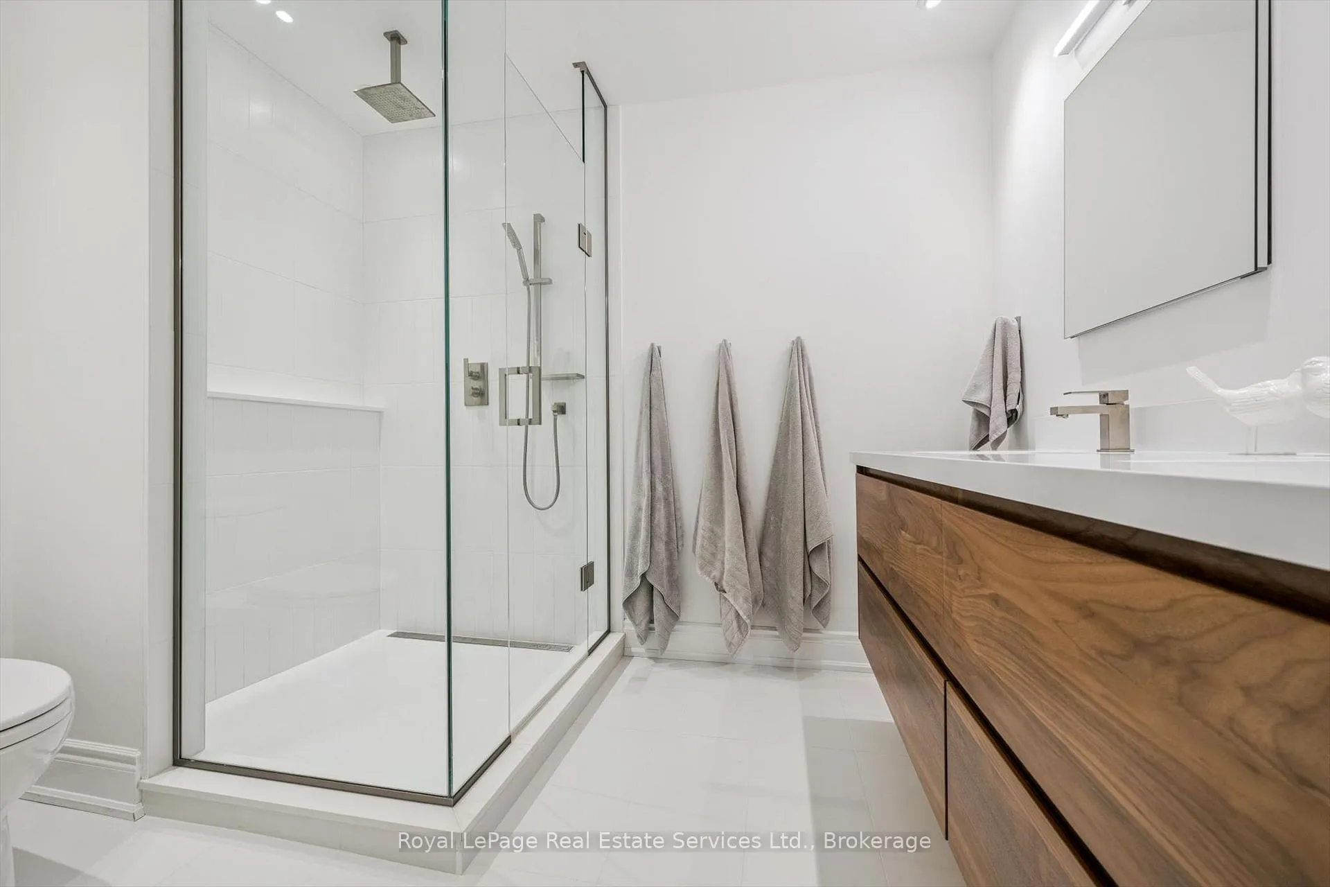 Photo 19 of Unit 32, 2250 Rockingham Drive, Oakville, Joshua Creek — HOMEH