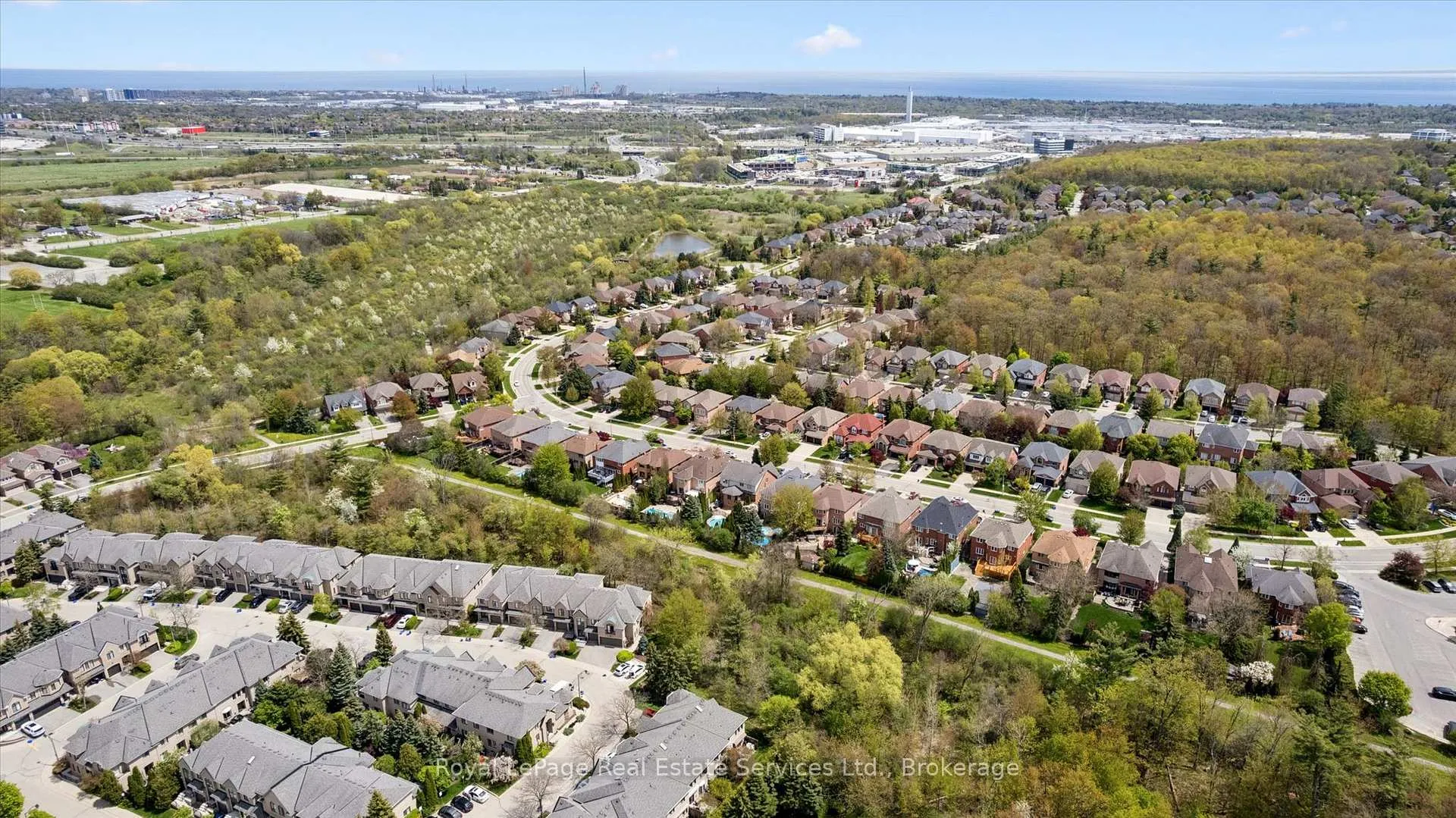 Photo 38 of Unit 32, 2250 Rockingham Drive, Oakville, Joshua Creek — HOMEH
