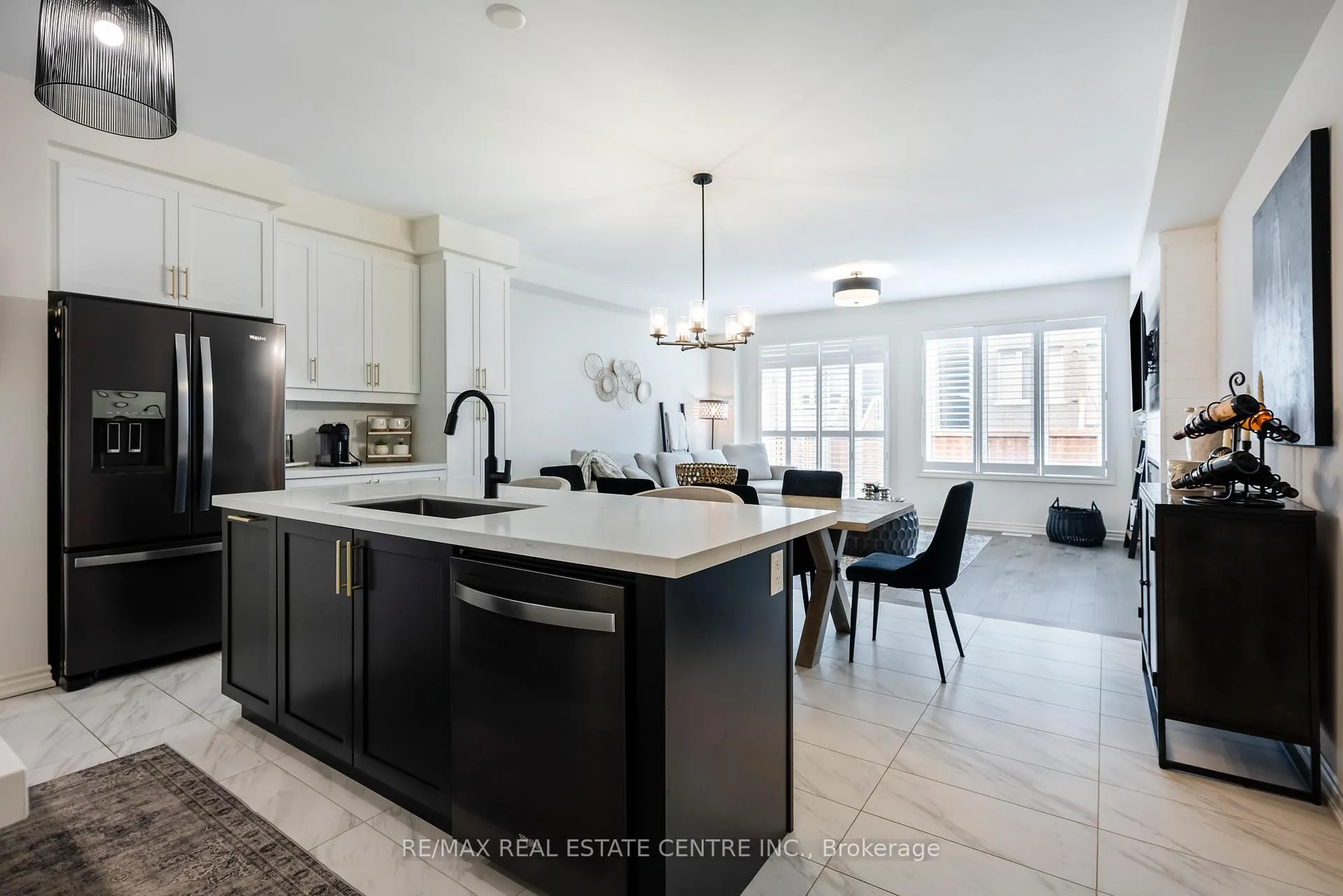 Photo 6 of 106 Adventura Road, Brampton, Northwest Brampton — HOMEH