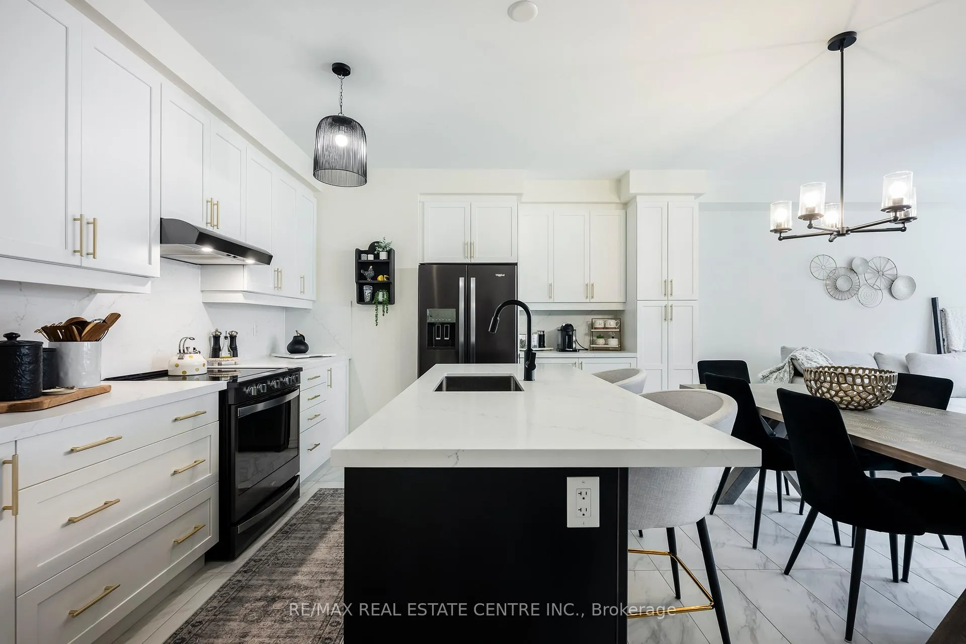 Photo 7 of 106 Adventura Road, Brampton, Northwest Brampton — HOMEH