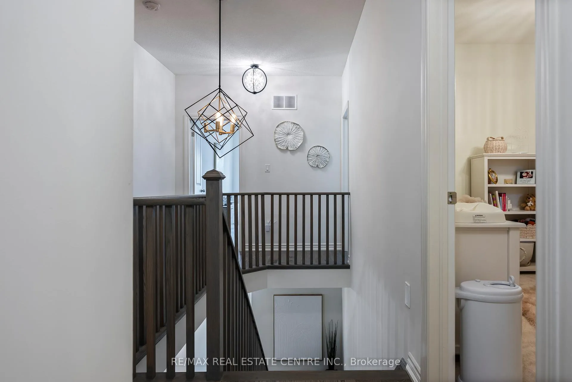 Photo 17 of 106 Adventura Road, Brampton, Northwest Brampton — HOMEH