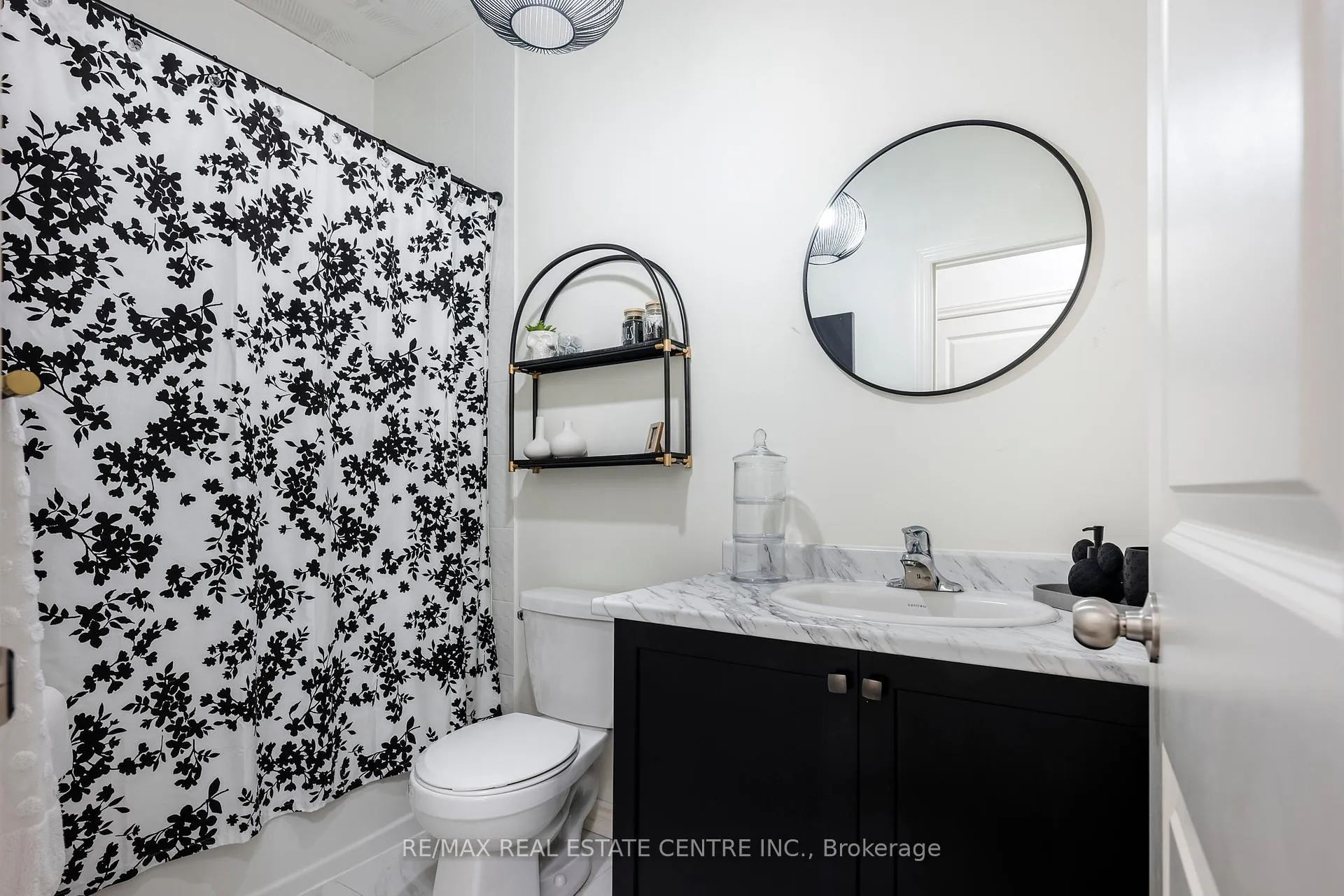 Photo 26 of 106 Adventura Road, Brampton, Northwest Brampton — HOMEH
