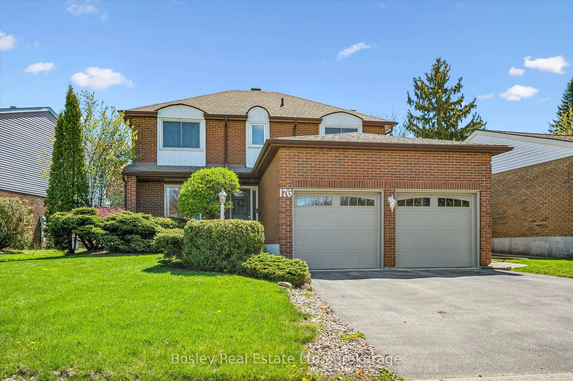 Photo 1 of 176 Westvale Drive, Waterloo — HOMEH